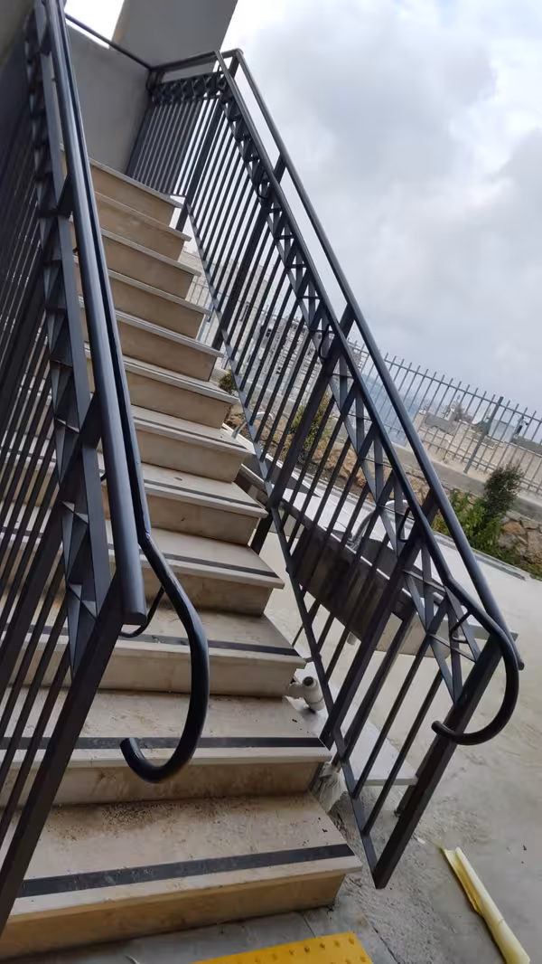 סורגים ומעקות - תמונה 19