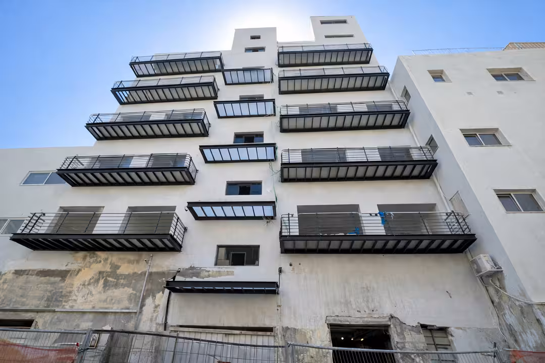 מרפסות תלויות - תמונה 1